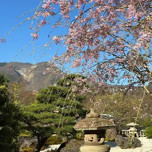 https://asante-inn.hotelshakone.com